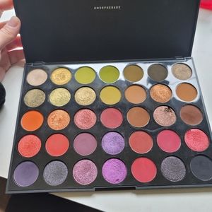 Morphe 35m boss mood palette